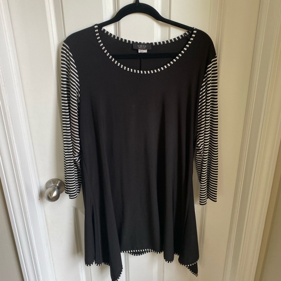 Unity Tops - Unity Black Striped Tunic Top